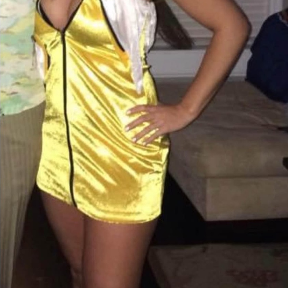 Banana Halloween costume women’s